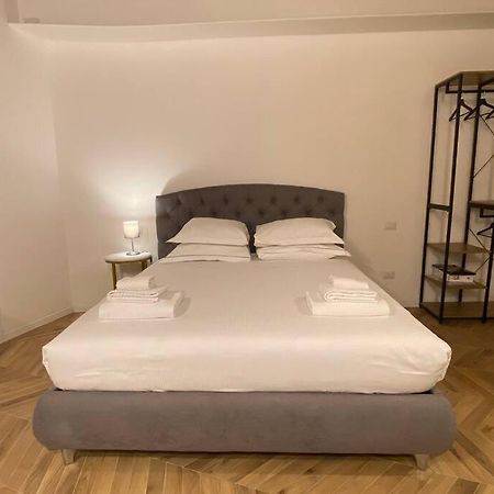 Brera Eleven Suite Deluxe Милано Екстериор снимка