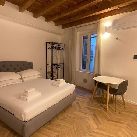 Brera Eleven Suite Deluxe Милано Екстериор снимка
