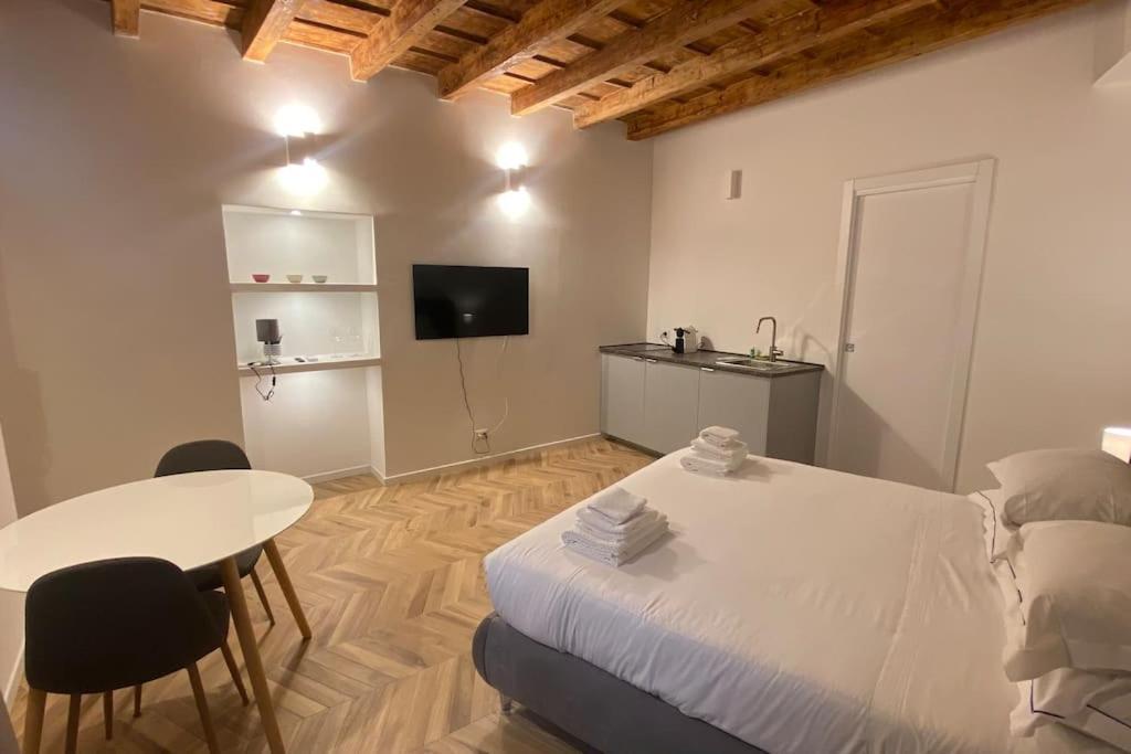 Brera Eleven Suite Deluxe Милано Екстериор снимка