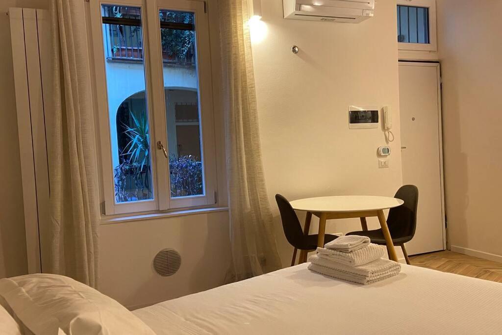 Brera Eleven Suite Deluxe Милано Екстериор снимка