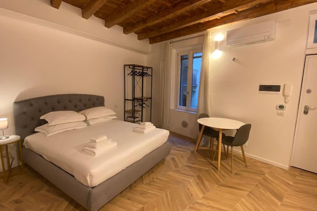 Brera Eleven Suite Deluxe Милано Екстериор снимка